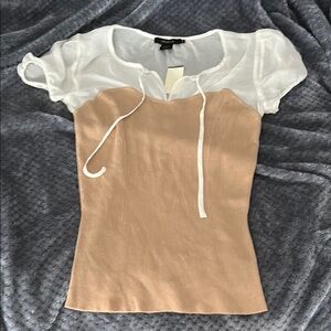 Adorable NWT Arden B White and Tan Tie Front Fitted Blouse SzM